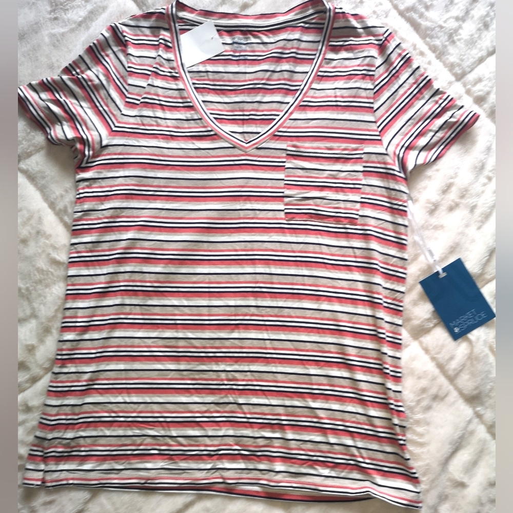 Market & Spruce t-shirt